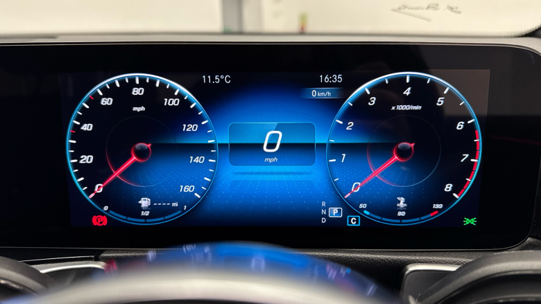 Mercedes-Benz GLB 200 AMG Line Premium + Night Ed 5dr 7G-Tronic Petrol Estate